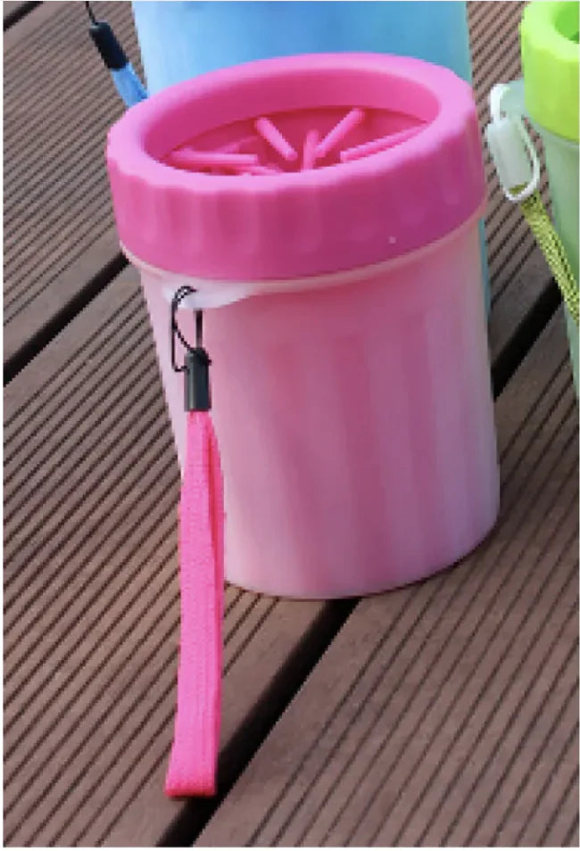Portable Dog Paw Cleaning Cup – Soft Silicone Bristle Paw Washer