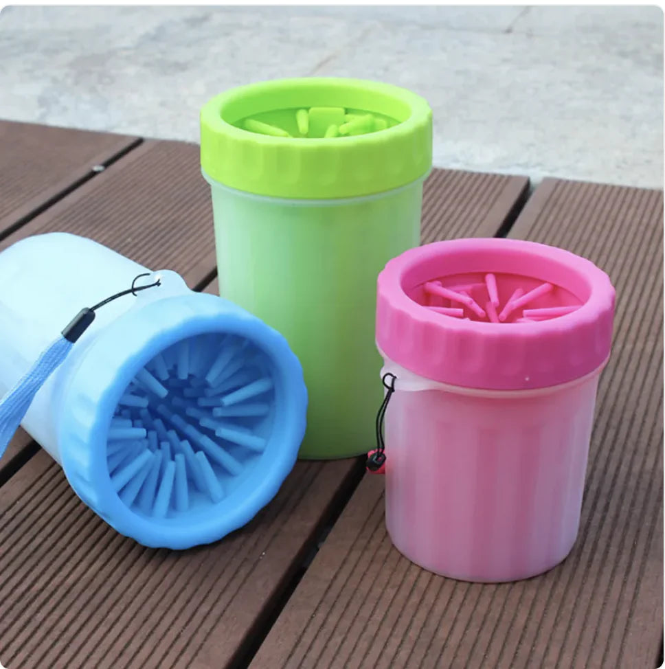 Portable Dog Paw Cleaning Cup – Soft Silicone Bristle Paw Washer